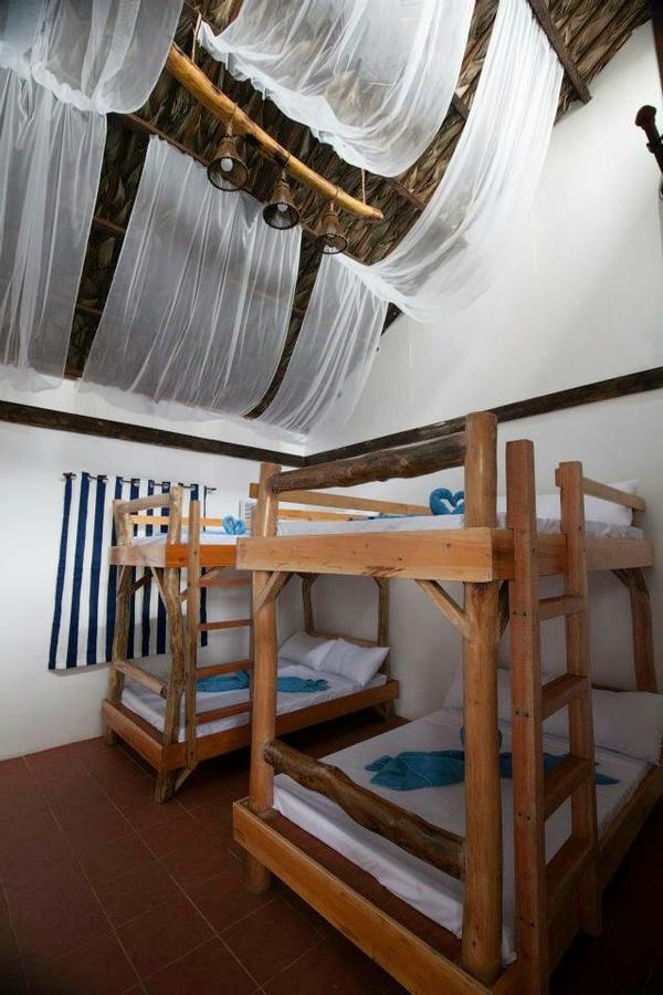 North Shore Surf Camp Hotel Baler Esterno foto