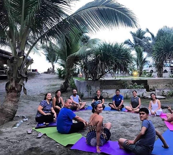 North Shore Surf Camp Hotel Baler Esterno foto