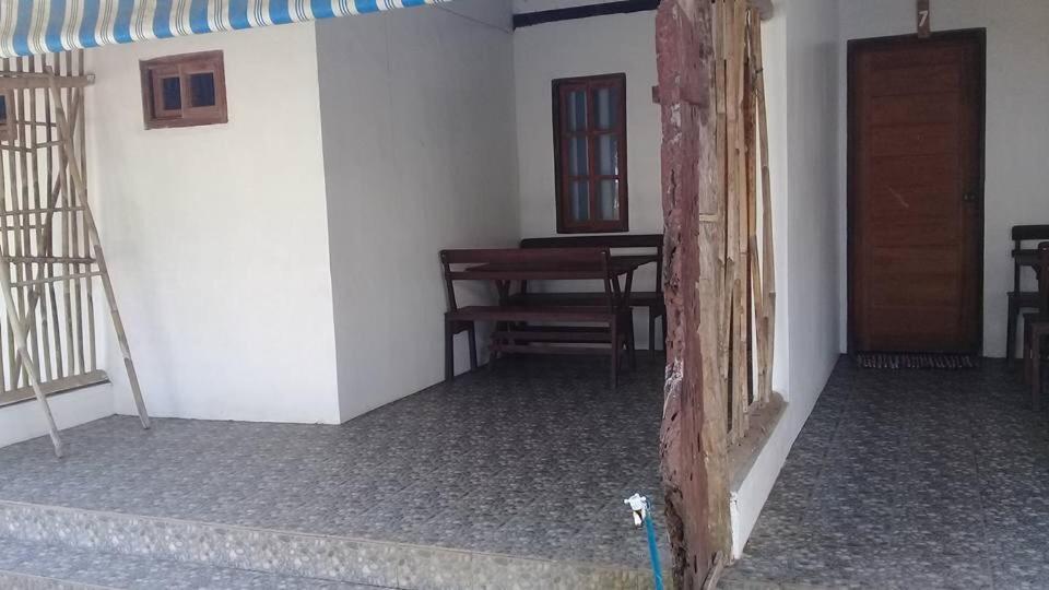 North Shore Surf Camp Hotel Baler Esterno foto