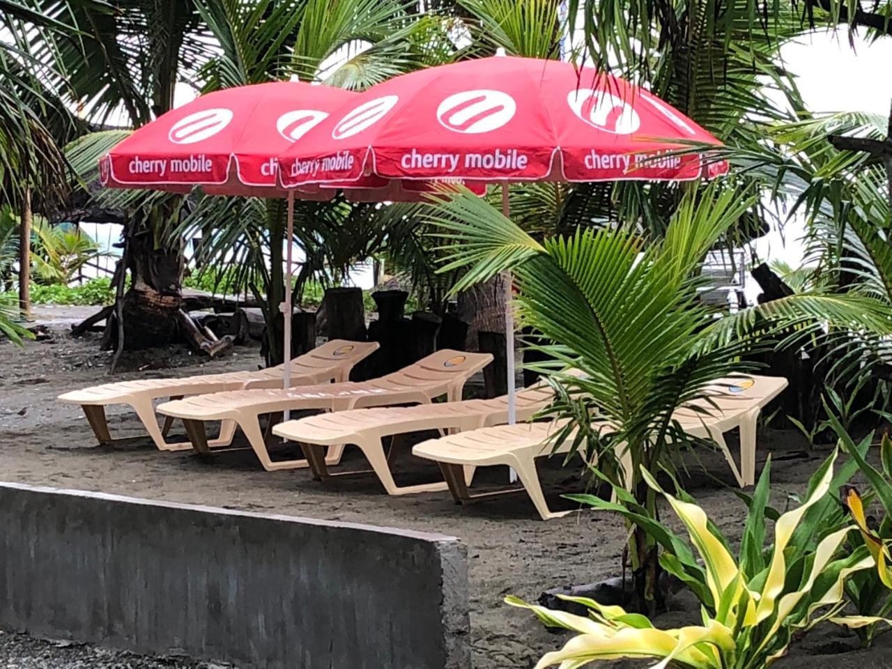 North Shore Surf Camp Hotel Baler Esterno foto